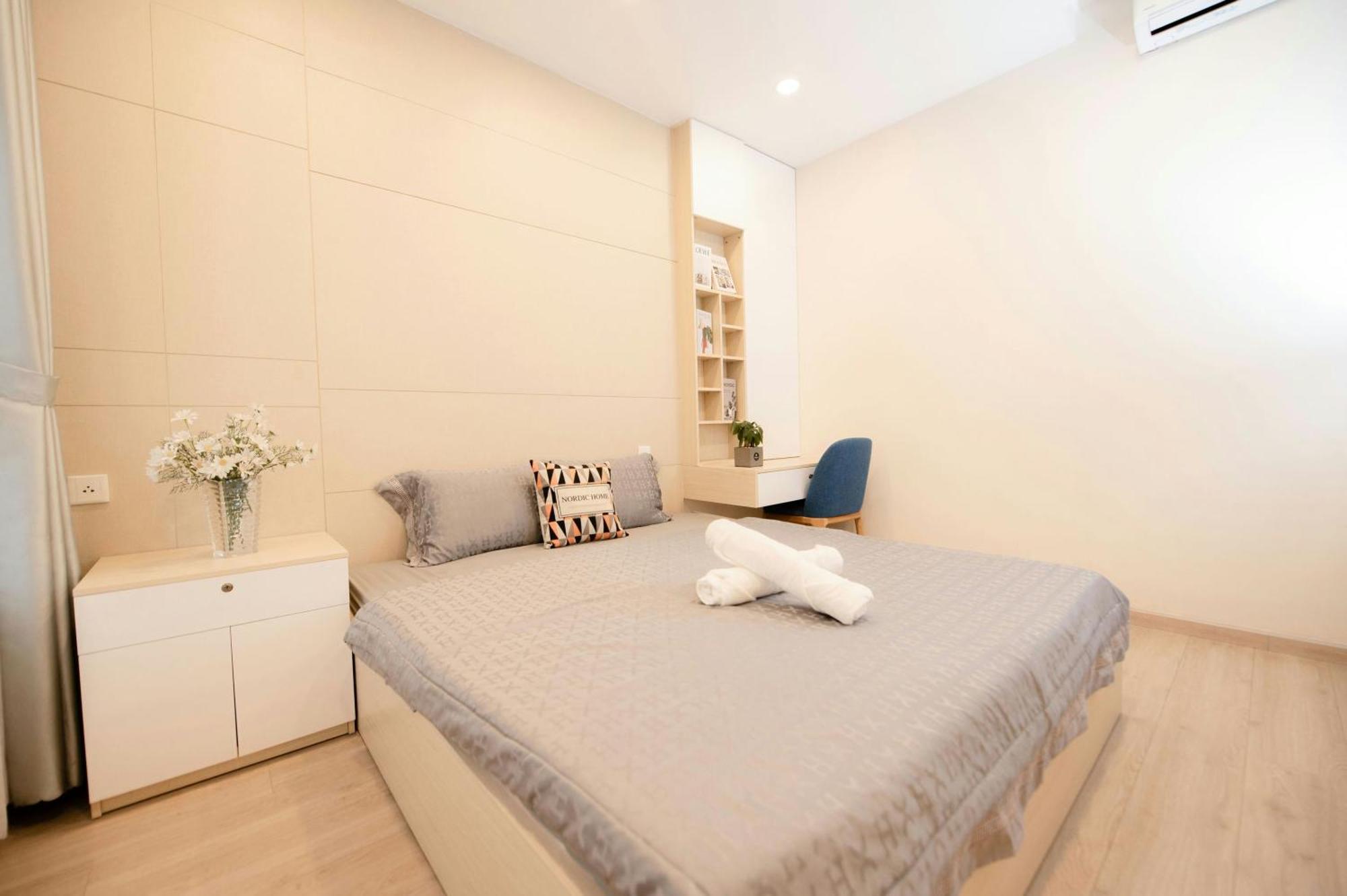 Căn hộ Emerald Celadon 2pn 2wc - Gan San Bay & Aeon Mall - Free Ho Boi, Bbq TP. Hồ Chí Minh