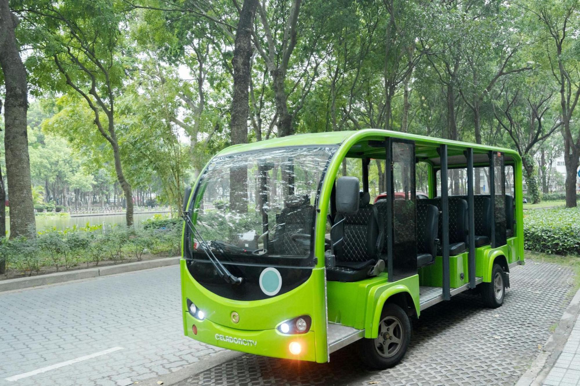 Căn hộ Emerald Celadon 2pn 2wc - Gan San Bay & Aeon Mall - Free Ho Boi, Bbq *